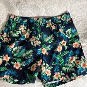 Hawaiian Print size 2XL Men's swim trucks NWOT